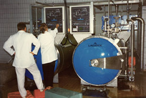 Keittolaitteiston käyntiinajo ja käyttööottokoulutusta; Faitech Oy:n ensimmäinen asennus.